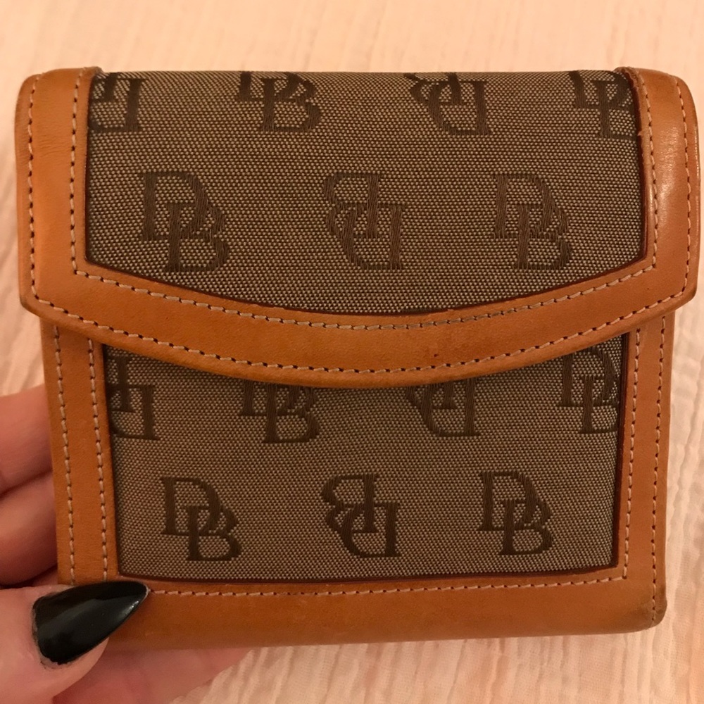 Dooney & Bourke Signature small wallet